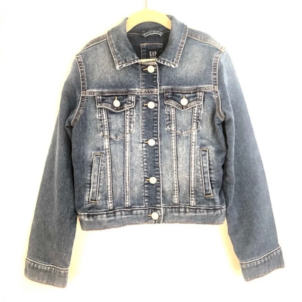 GAP Medium Indigo Icon Denim Jean Jacket